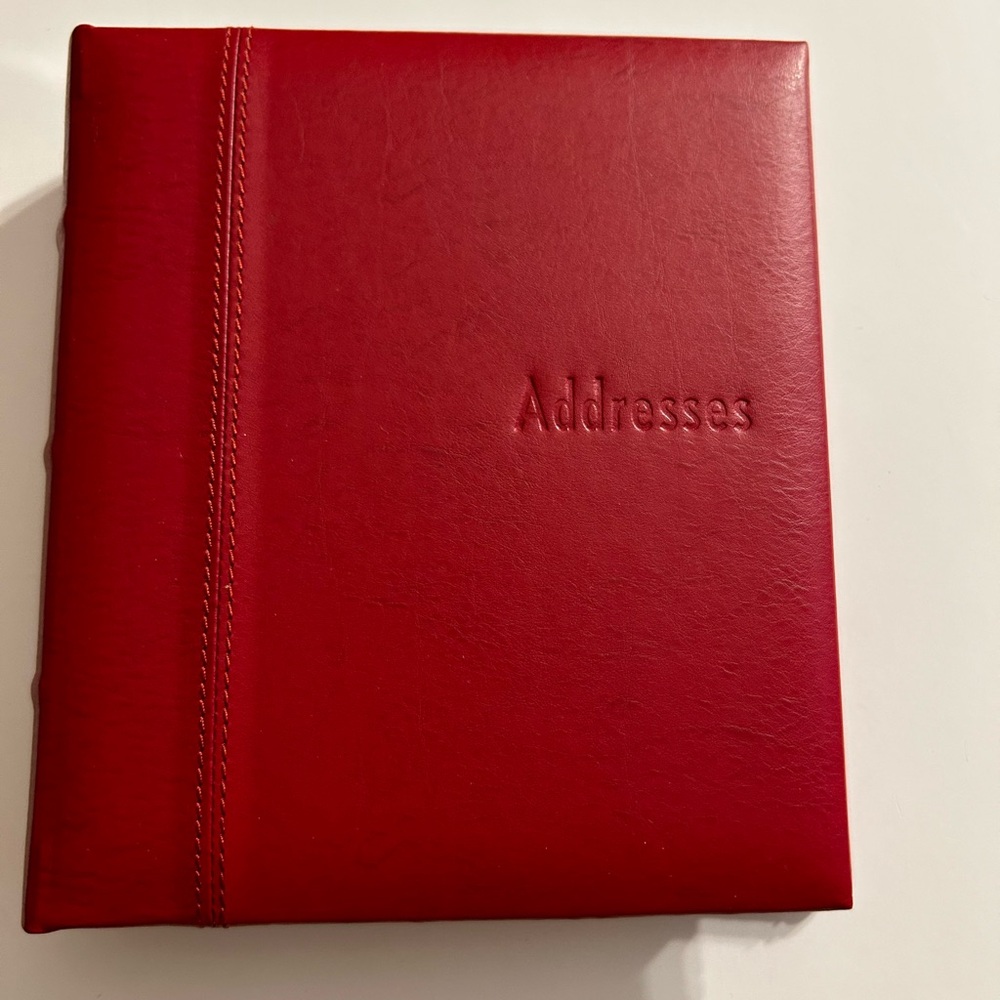 HALLMARK FAUX LEATHER BURGUNDY COLOR VTG ADDRESSES SOFT BOOK